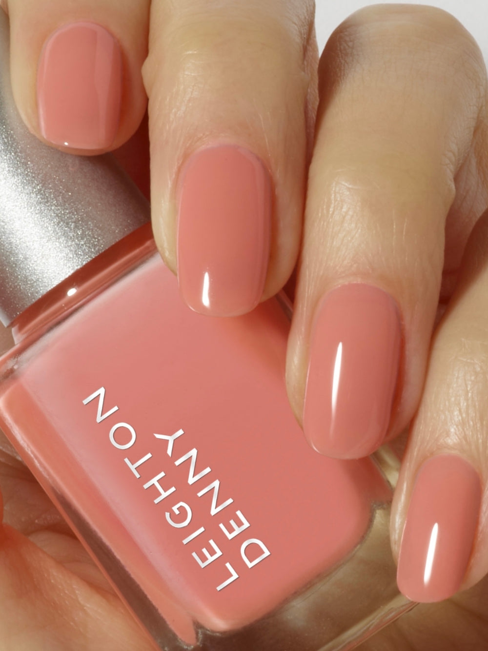Sizzle tangerine peach orange nail polish 